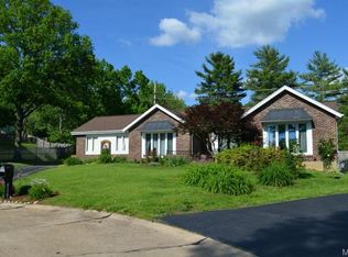 5 Grellnor Pl, Ballwin, MO 63011