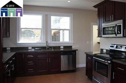 3rd image of 3874 Greenwood Ave