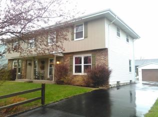 9043 15th Ave, Kenosha, WI 53143