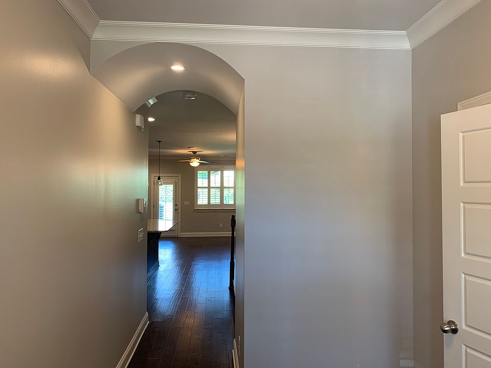 1st image of 1504 Channing Dr