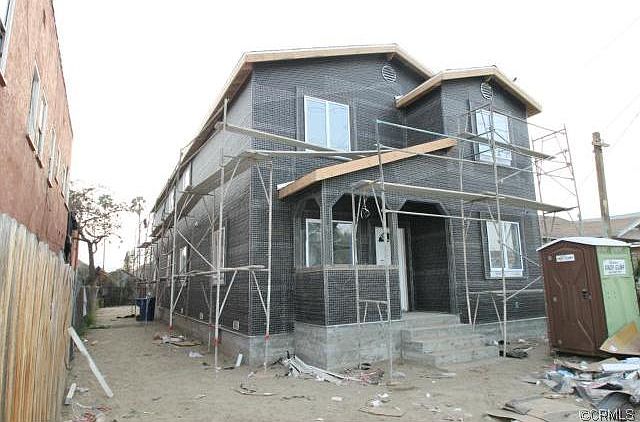 Building Photo 3