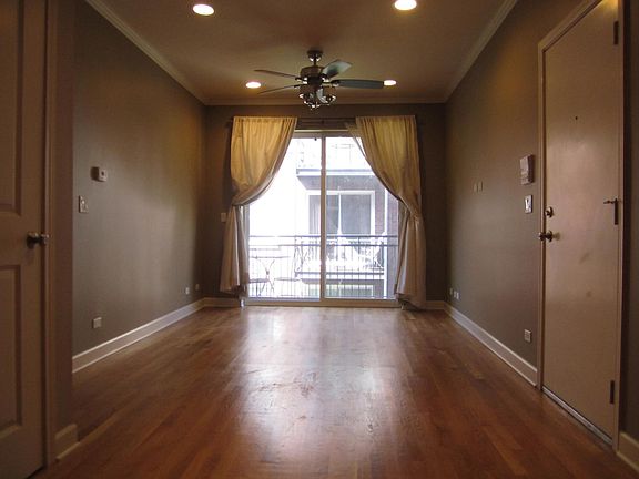 4th image of 3711 N Kenneth Ave Unit 219