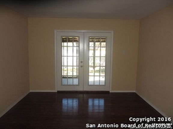 3rd image of 7822 McCullough Ave