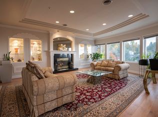 2572 Westhill Close, West Vancouver, BC V7S 3E6