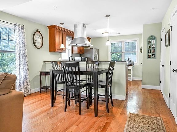 5th image of 42 Gilmore St APT A