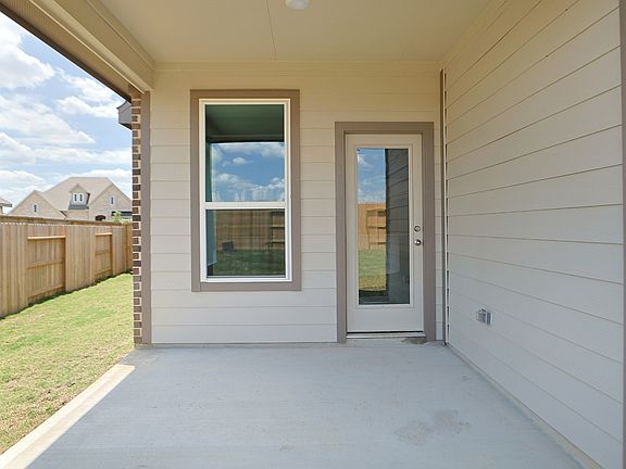 2nd image of 21646 Bluestem Fields Dr