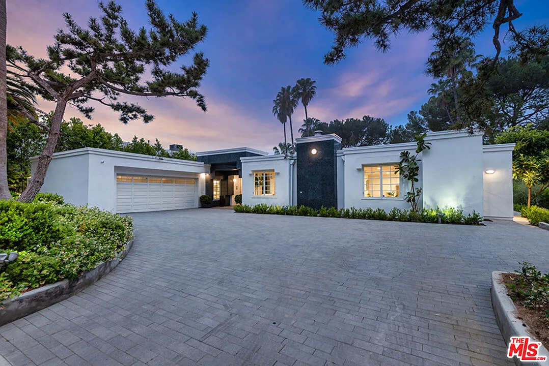 5 bed, 5.5 bath, 5695 sqft, $23,499 — Photo 3