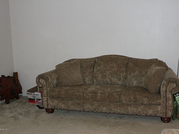 5th image of 13715 Richmond Park Drive N