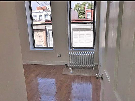 4th image of 36-16 30th Ave Floor 1