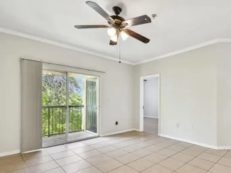 5608 Pinnacle Heights Cir — Photo 3