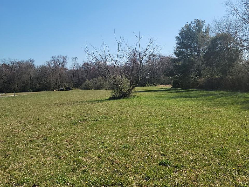 2nd image of 4323 Post Rd