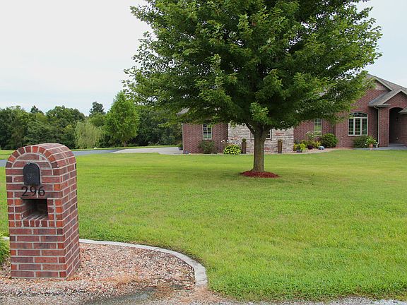 3rd image of 296 Thornbrooke Dr