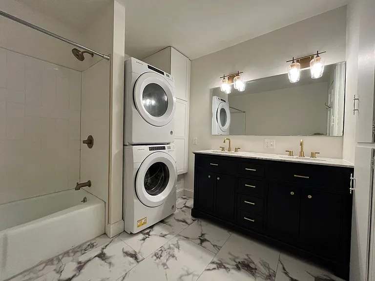 1005 E Wylie St — Photo 9