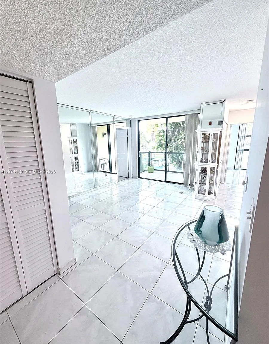 11780 SW 18th St — Photo 4