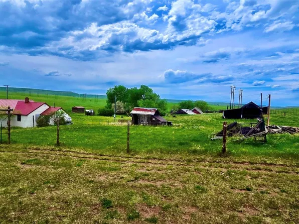205 Ross Rd, Great Falls, MT 59405