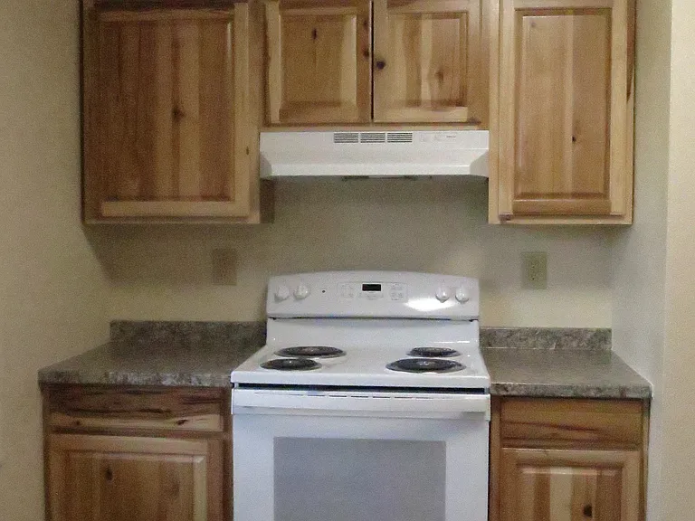 2056 Jackson St — Photo 22