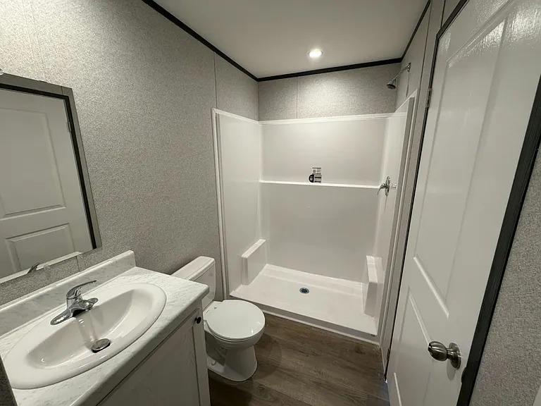 156 Lakeside Garden Cir #156 — Photo 12