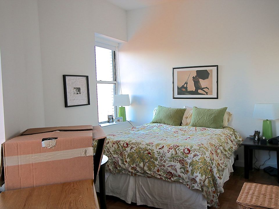1st image of 20 Exchange Pl APT 4107