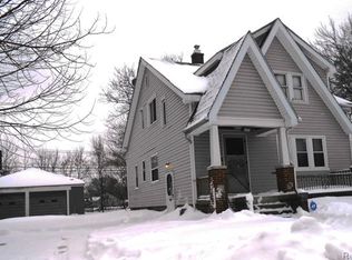556 E Muir Ave, Hazel Park, MI