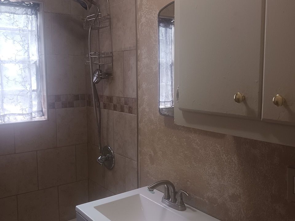 1st image of 4508 Kenyon Dr