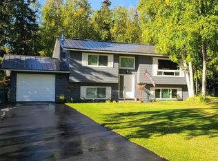 18207 Kantishna Dr, Eagle River, AK 99577