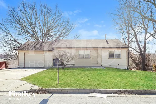 1103 Orchard Ave Photo 1