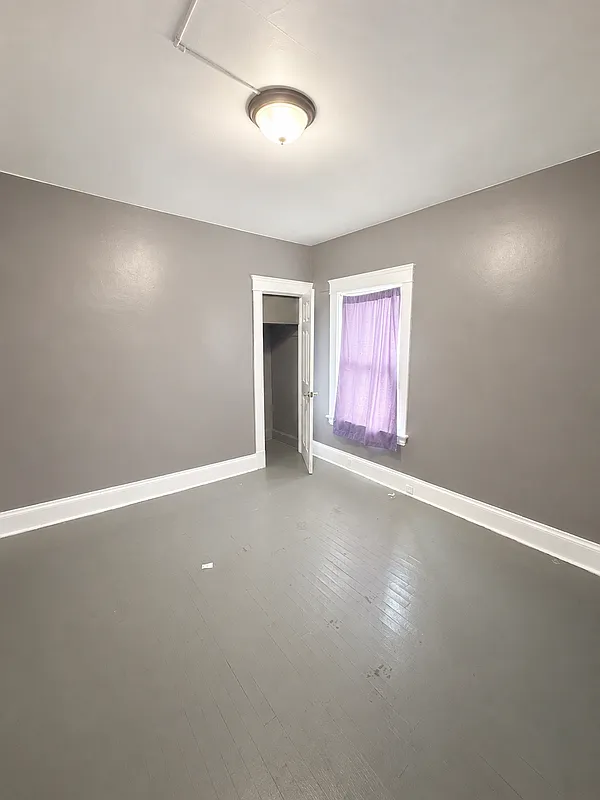 2 bed, 1.0 bath, 1030 sqft, $800 — Photo 4