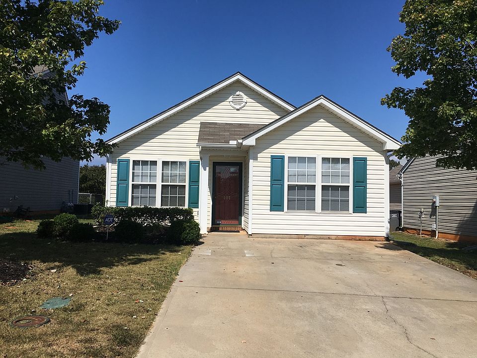 1st image of 407 Glenlea Ln