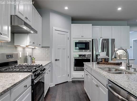 5th image of 8605 Chapel Grove Crossing Dr #26