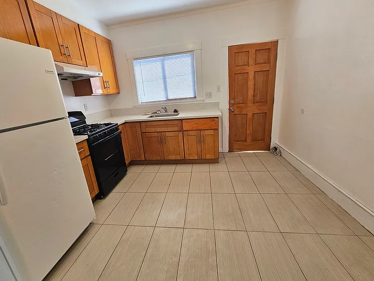 144 Garcia Ave #3 — Photo 9