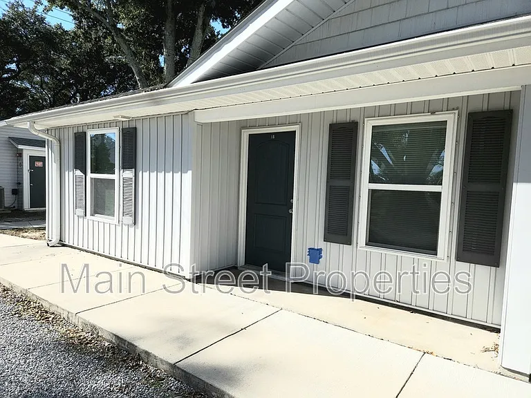 313 N Navy Blvd #1A — Photo 2