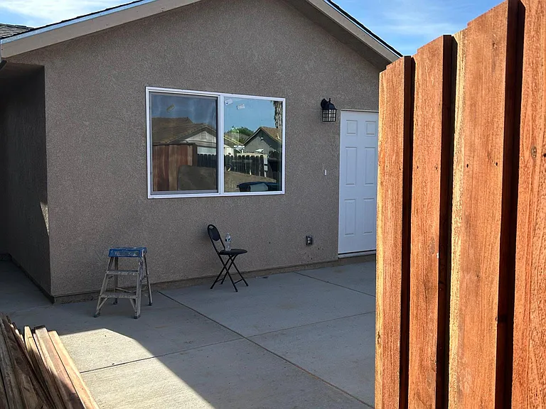 717 Meadowlark Ave #1/2 — Photo 1