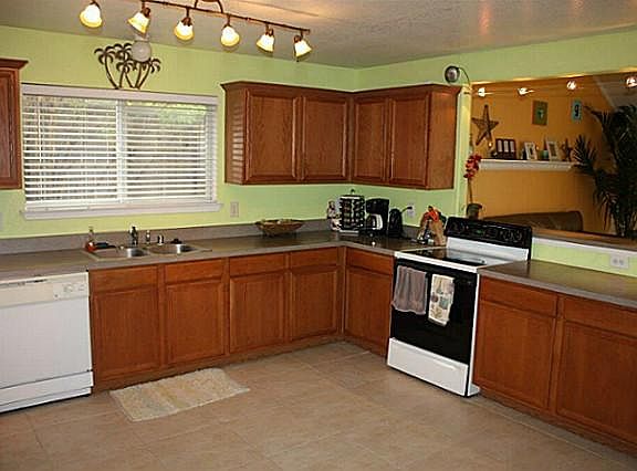 2nd image of 2209 Collington Dr
