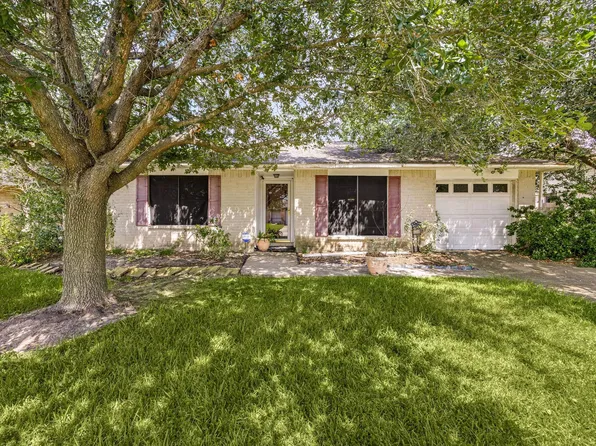 1342 Castle Glen Dr, Houston, TX 77015