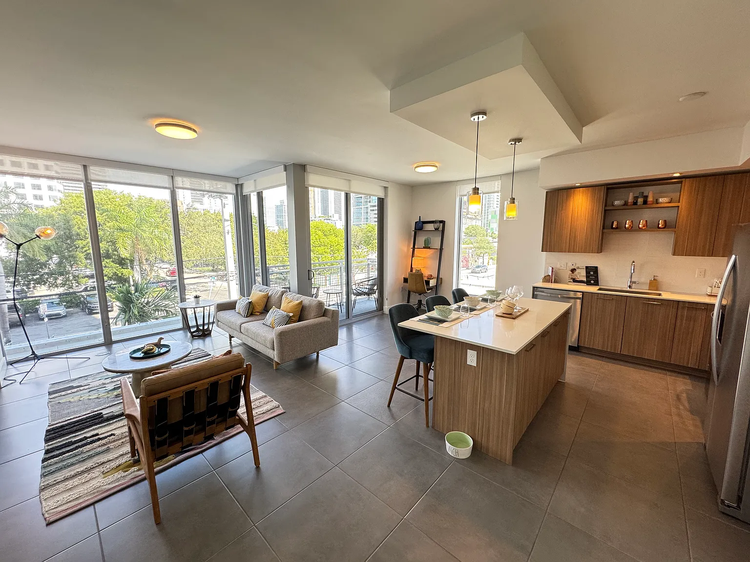 2 bed, 1100 sqft, $3,650 — Photo 1