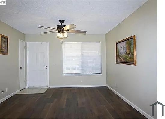 272 Galano Plz — Photo 8