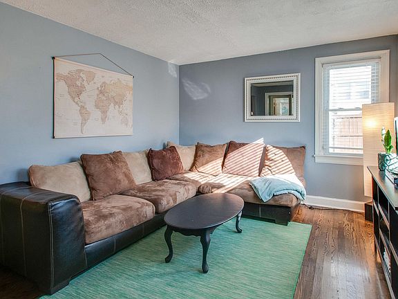 3rd image of 519 Wesley Ave