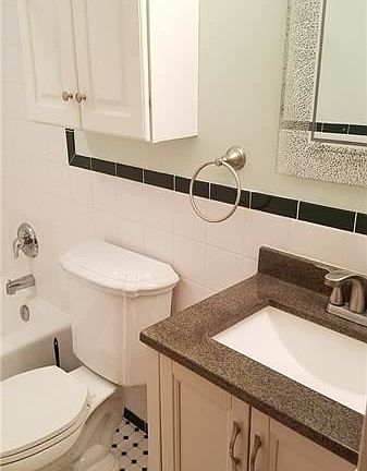 5th image of 177 Elmwood Dr
