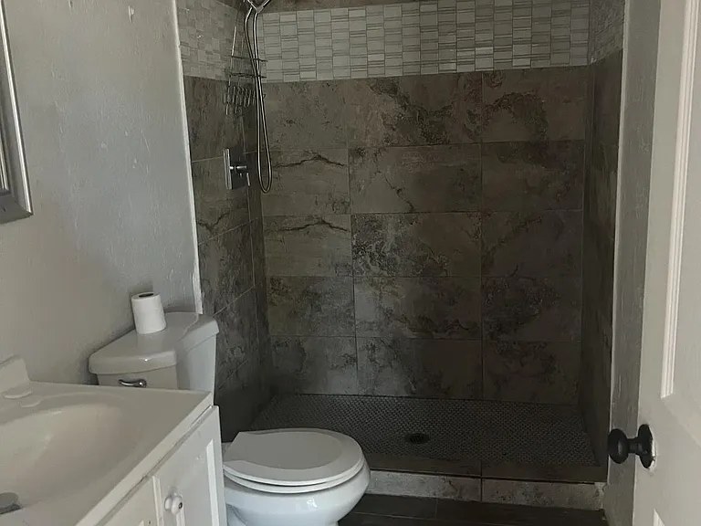 3543 E Yale St — Photo 5