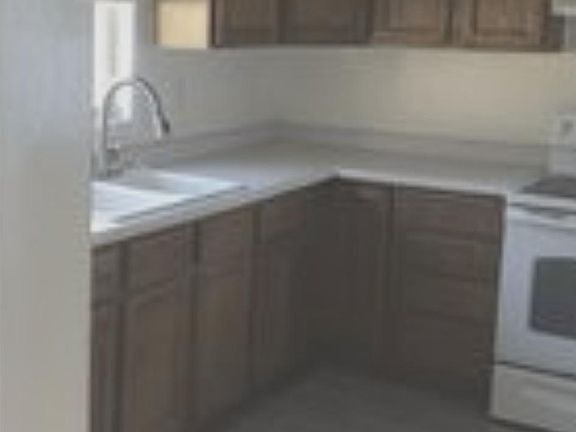 4th image of 5025 J St