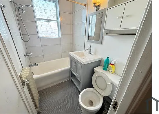 2704 N Laramie Ave #3 — Photo 6