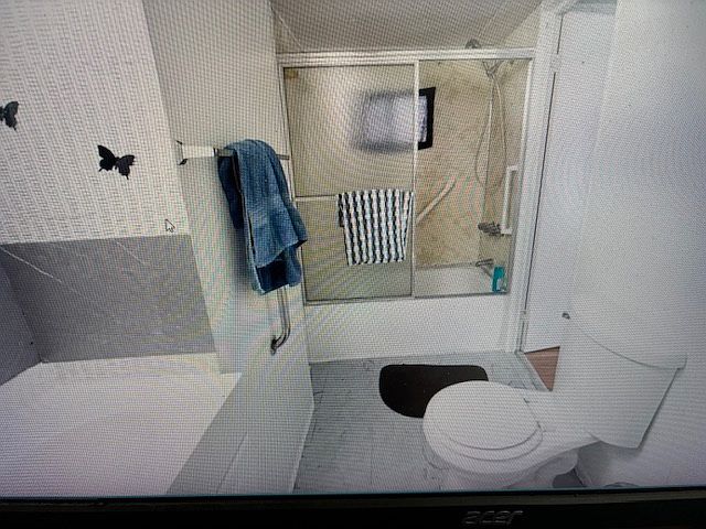 2nd image of 5316 53rd Ave E