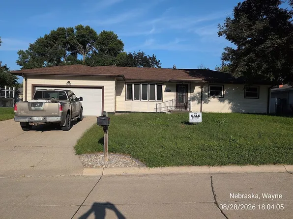 1210 Kansas St, Norfolk, NE 68701