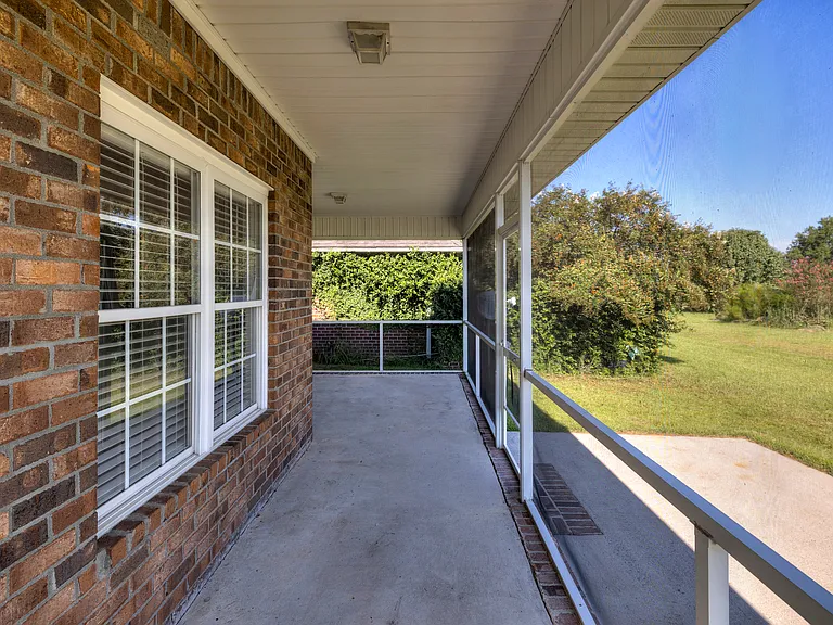 1755 Titanic Ct — Photo 3