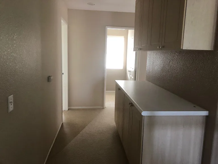 1402 Abernathy Dr — Photo 18