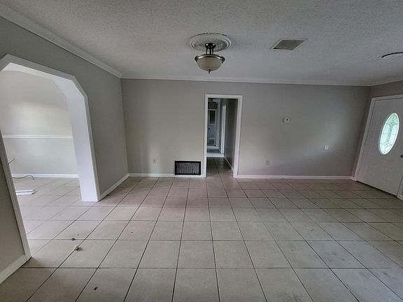 3rd image of 1713 Lake Lorine Dr