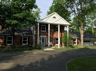 1458 Flushing Rd, Flushing, MI 48433