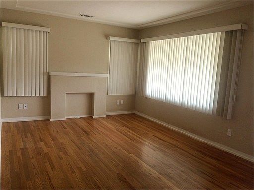 2nd image of 4711 Aragon Dr