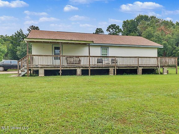 2nd image of 6066 Stacey Ln