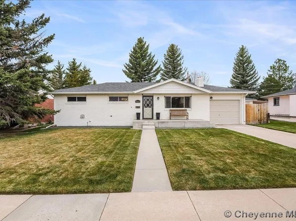 6524 Moreland Ave, Cheyenne, WY 82009